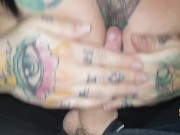 La porca sorellastra gli fa un pompino e una spagnola 10/16