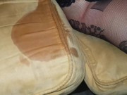 Masturbano la figa alla milf e lei squirta nei collant 16/16