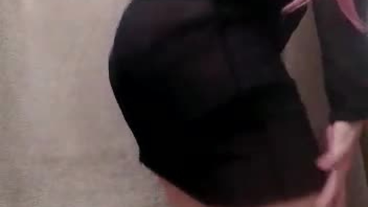 Dançando funk pelada no ano novo - Vídeo de sexo gratis - RedTube