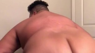 Shaking it for my sexy fan 