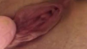Hot babe has intense orgasm with her new toy