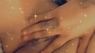 BIG BOOTY LATINA MASTURBATES 