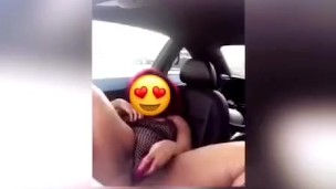Quick Creamy Pussy Fuck In Parking Lot 
