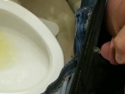 Peeing  - Screenshot 13 of 16 - HD