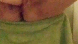 Watch me while I cum 