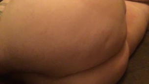 Ass shakes like an earthquake