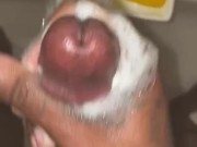 bussin this fat nut inna shower