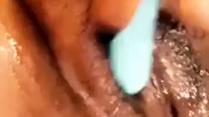Horny BBW loves to make herself squirt!