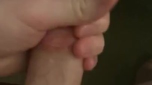 Fatswole dude jerking off for you