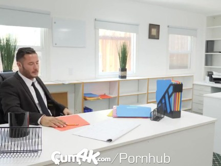 Dvojitý creampie včetně analu