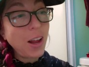 Milf Teaches You How To Change The Toilet Paper Roll 8/16