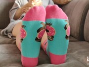 TEEN SHOWS HOT SOCKS FETISH FEET AND LONG LEGS ON WEBCAM - BEST FEET EVER