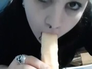 Practice sucking - Screenshot 2 of 16 - Dildo