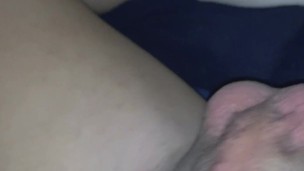 British lad gives himself handjob with flashlight (IN 4K)