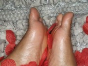 Oily Feet 