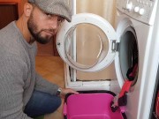 Sesso con gatto guardone davanti alla finestra 15/16