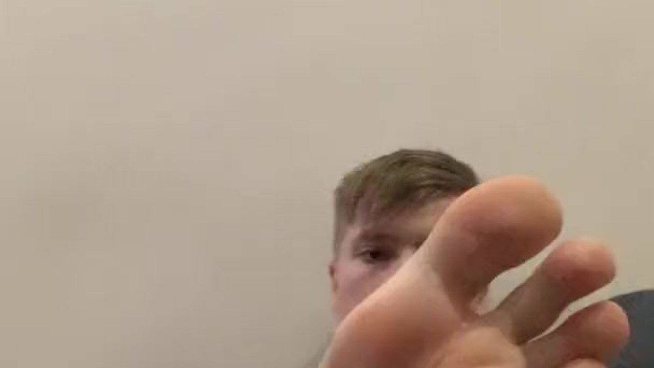 My feet are really smelly. Enjoy them !!! (With my face) - Free Sex Video - RedTube