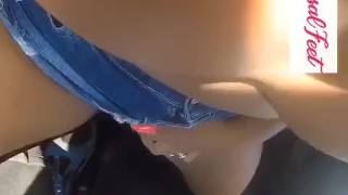 Sra. Feet se exibindo para o motorista do uber e recebendo dedada ...