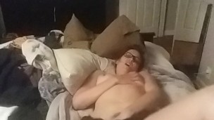 Rubbing my Pussy and Cumming in my panties