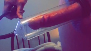 Big dick gets huge with penis pump