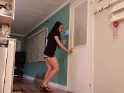 Voyeur Piss Accident Leads to Dripping Wet Orgasm 7/16