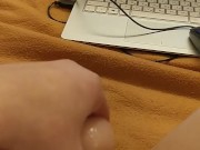 Смотрю видео на порнохаб и трахаю себя игрушкой - Screenshot 4 of 16 - Facking Toys
