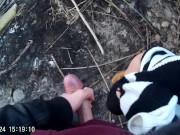 Quick cumshot while she piss and smokes outdoors after days of abstinence 9/16