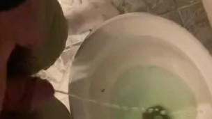 Pissing in slow motion