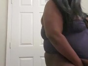 Playing with the kitty - Screenshot 8 of 16 - Ebony Bbw