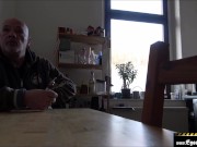 Seine notgeile Frau gefickt,Er leckt sauber 1/16