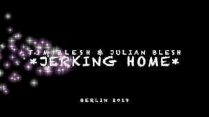 ...bleshcouple unter sich privat zuhause...wixxen, blasen, spritzen...