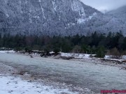 Blonde Deutsch in Fellkragen Outdoor im Winter gefickt! 9/16