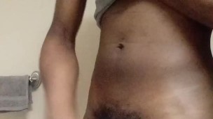 Quick Big Black Nut