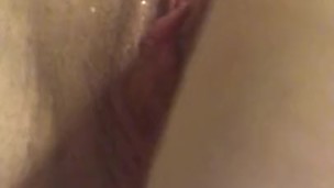 rubbing my wet pussy having an orgasim 