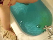 Bath Time Pee Fun! 9/16