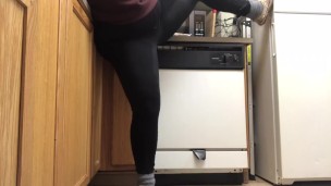 Pissing my leggings in the kitchen 