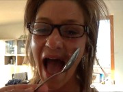 Deux bites pour une fille heureuse (compil éjac en trio) 16/16