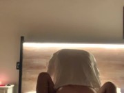 Scopata con atmosfera hot e sborrata dentro di lei a pecora 4/16