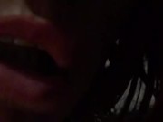 Moglie italiana spompina cappella grossa al club