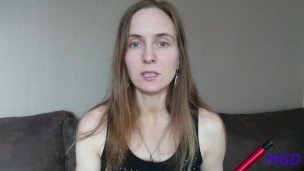 ФЕМДОМ ПО-РУССКИ 2: ПОРНОЗВЕЗДА ОТВЕЧАЕТ НА ВОПРОСЫ ПРО СТРАПОН И ФИСТИНГ
