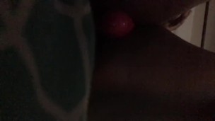 Ebony pussy play 
