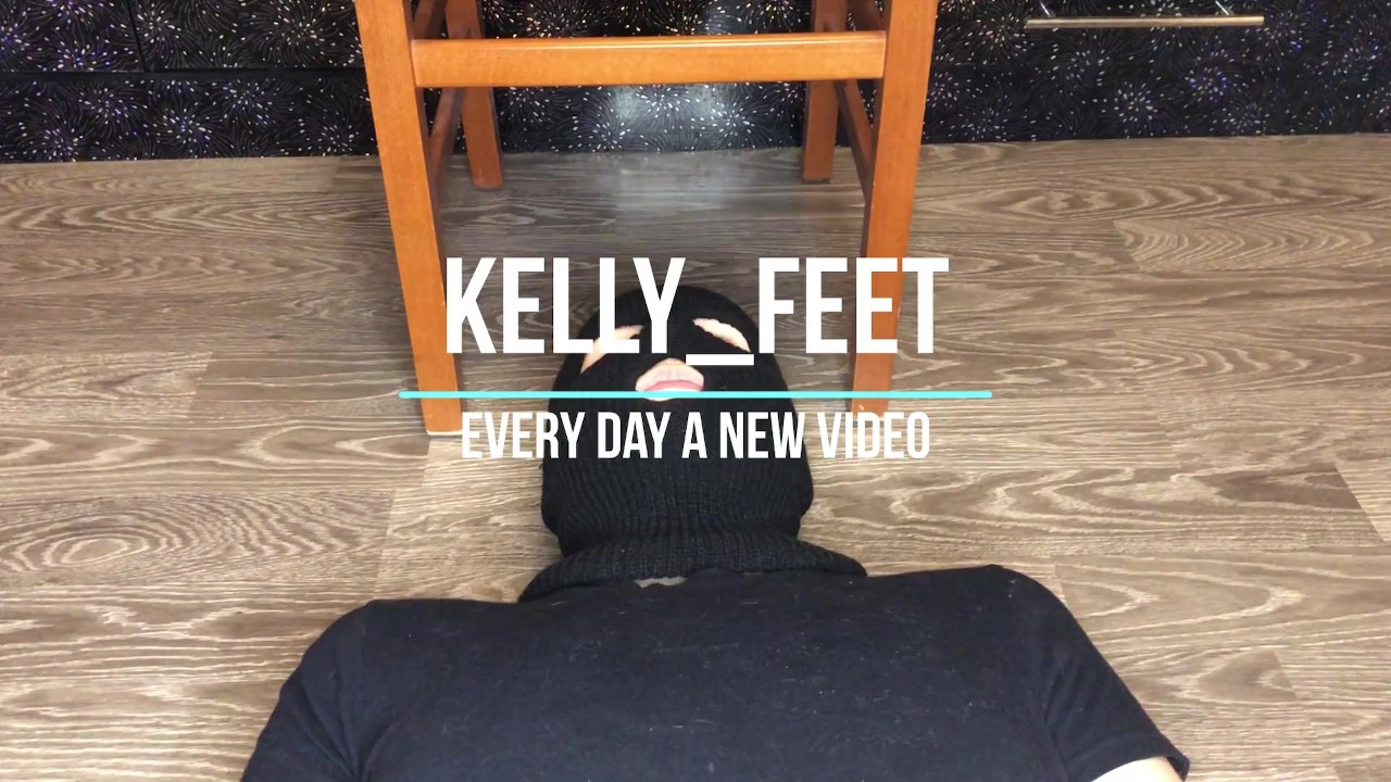 kelly_feet mistress lick shoes school girl kiss and sniff nylon socks - Darmowe seks wideo - RedTube