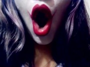 Harley Quinn playing with her mouth 12/16