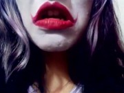 Harley Quinn playing with her mouth 4/16