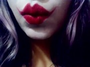 Harley Quinn playing with her mouth 9/16