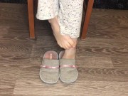 kelly_feet sexy student girl show dirty shoes and stinky foot 