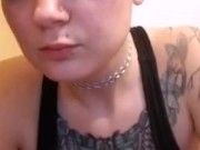 Make up removal from the Queen