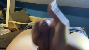 パイパン男子がシコシコオナニー!大量射精!