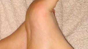 Glitter toes 