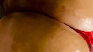 Pinkyjrxxx want some of this pound cake !! Juicy ass shake 